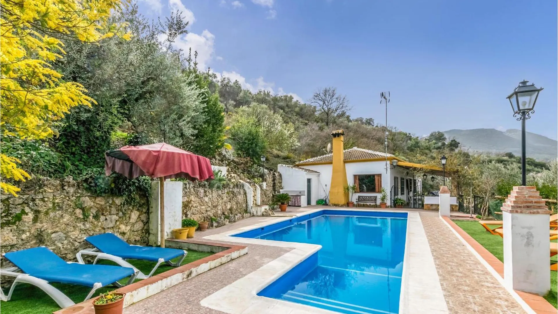 Stunning Home In Cordoba With Kitchen location